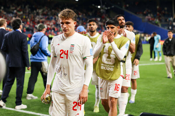 世界盃伊朗悲歌：三戰不敗仍出局，隊長怒轟FIFA「這是一場災難」！